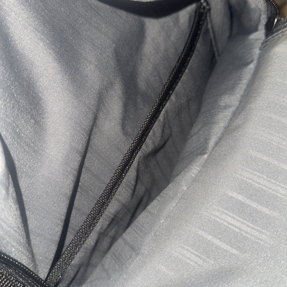 Tumi Men’s Backpack - Picture 6 of 8